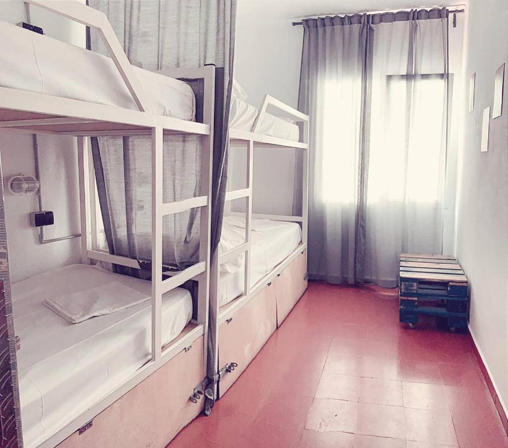 Loft Apart&Hostal Lloret de Mar Bagian luar foto