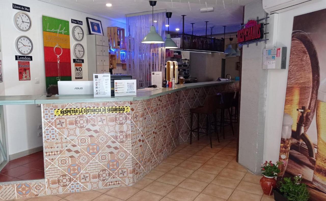 Loft Apart&Hostal Lloret de Mar Bagian luar foto