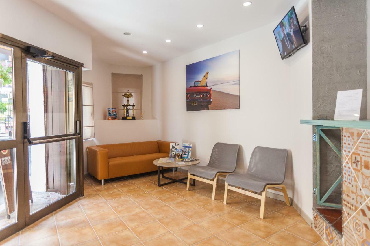 Loft Apart&Hostal Lloret de Mar Bagian luar foto